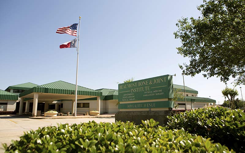 A photo showing the building of Beaumont Bone & Joint Institute